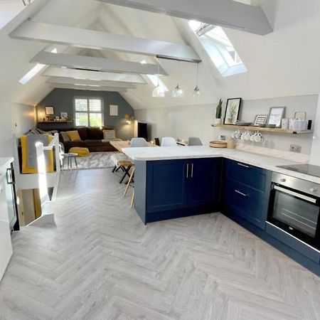 Bournecoast: Beautiful Two Bed Coach House-Hb5458 Villa บอร์นมัธ ภายนอก รูปภาพ