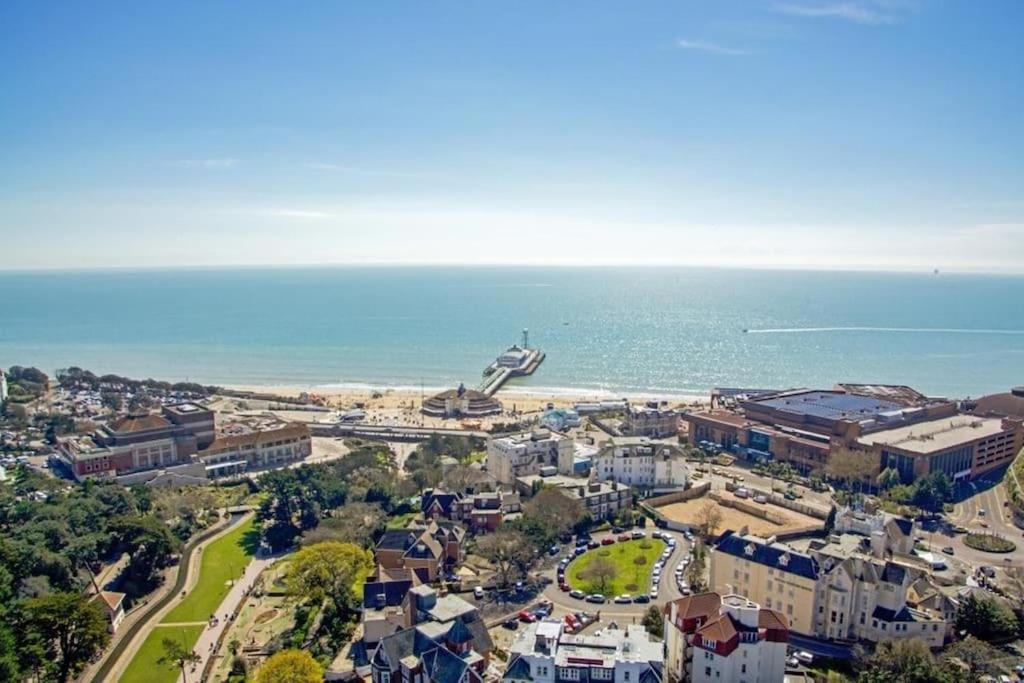 Bournecoast: Beautiful Two Bed Coach House-Hb5458 Villa บอร์นมัธ ภายนอก รูปภาพ